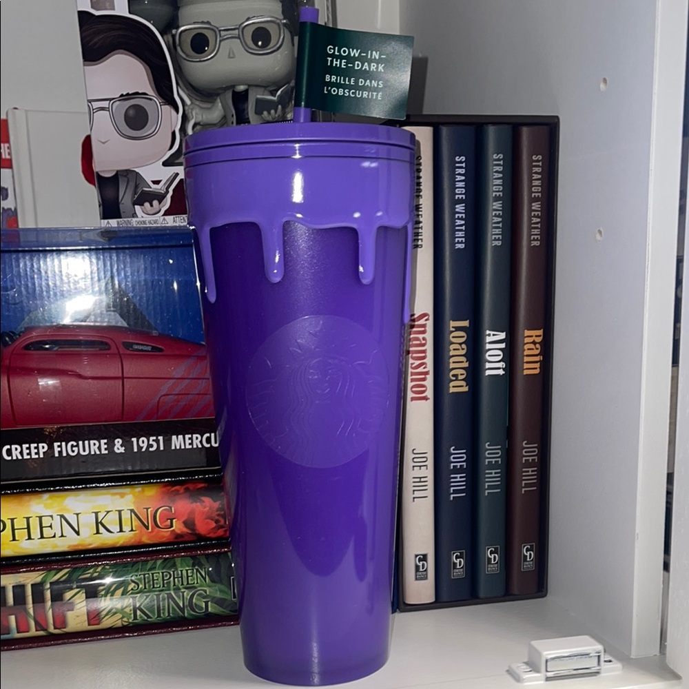 Starbucks Halloween 2025 Glow in the Dark Purple Drip Slime Tumbler NEW Venti